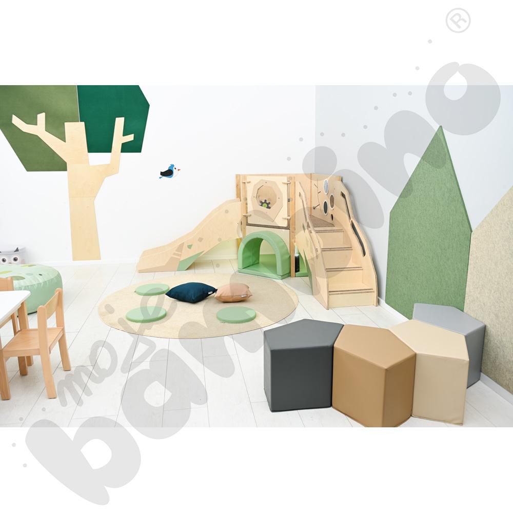 Kącik Leśny zakątek z elementami sensorycznymi