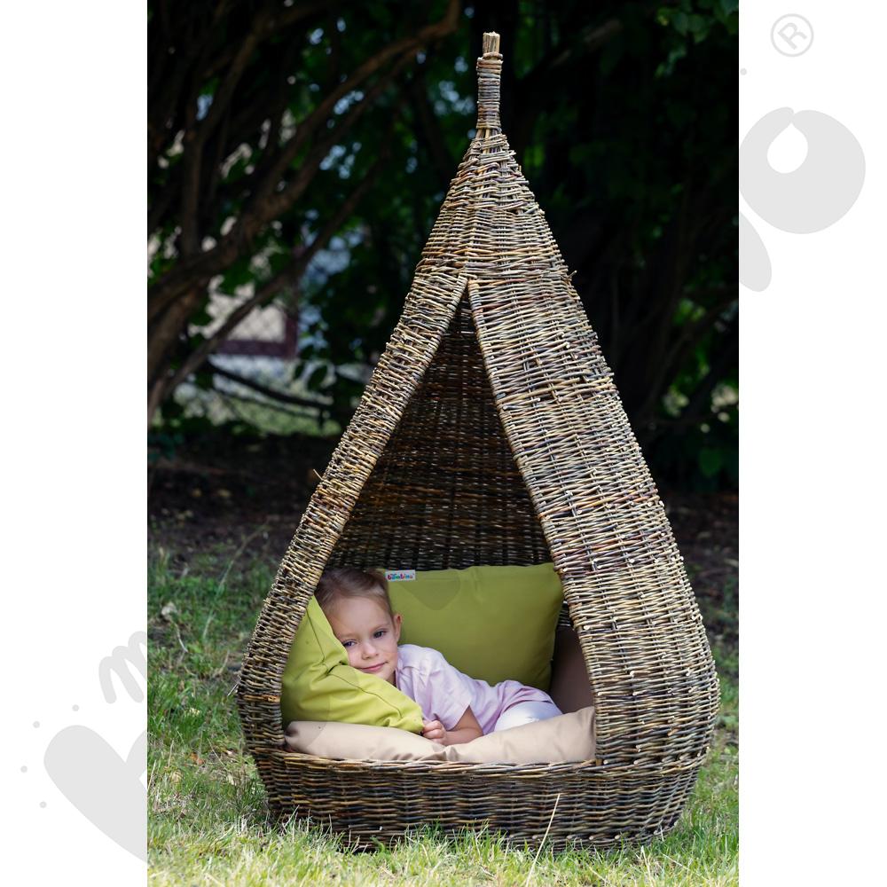 Domek wiklinowy mały