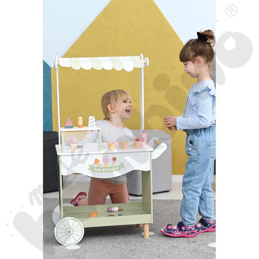 Lodziarnia ze słodkościami