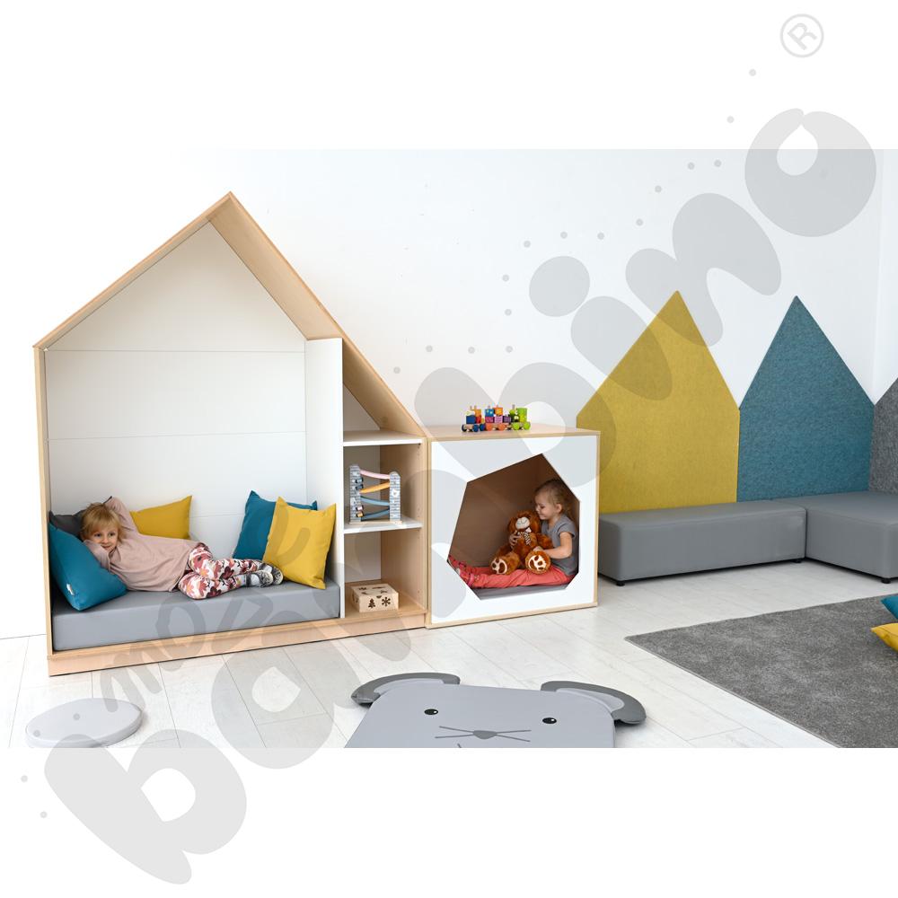 Quadro - szafka-domek z 2 półkami, skrzynia klonowa,biała