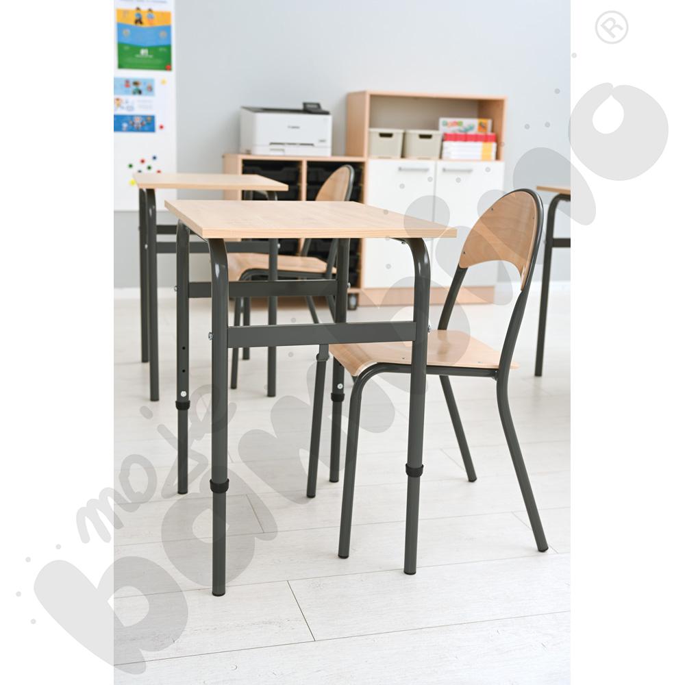 Stół Daniel 70x50 rozm. 4-6, 1-os., stelaż antracytowy, blat klon 375, obrzeże ABS, narożniki proste