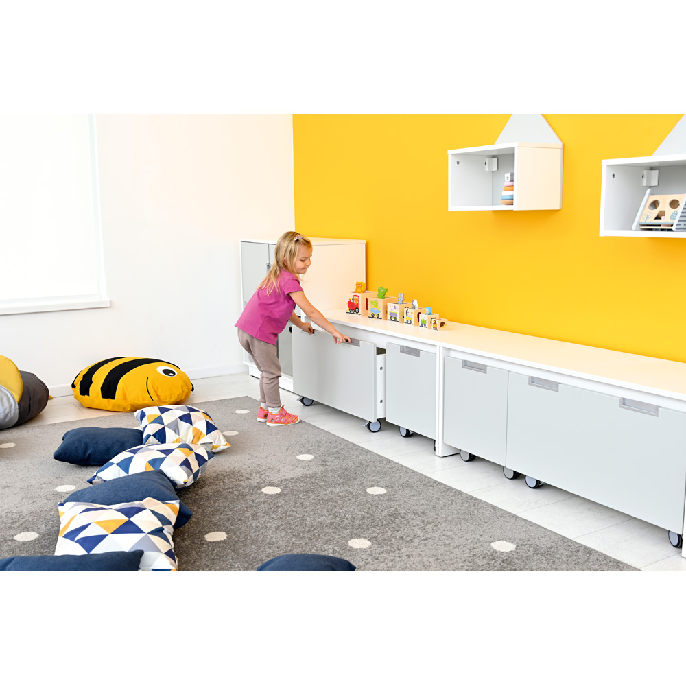 Quadro - lavička nad 3 malé úložné boxy, biela