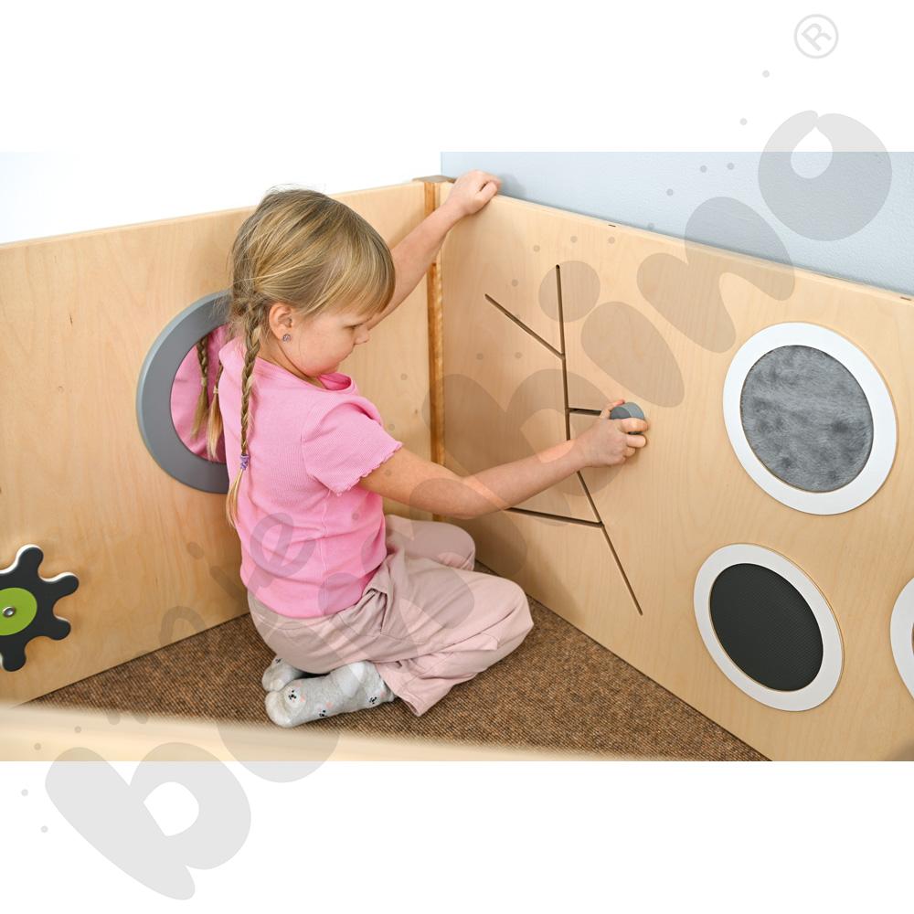 Kącik Leśny zakątek z elementami sensorycznymi