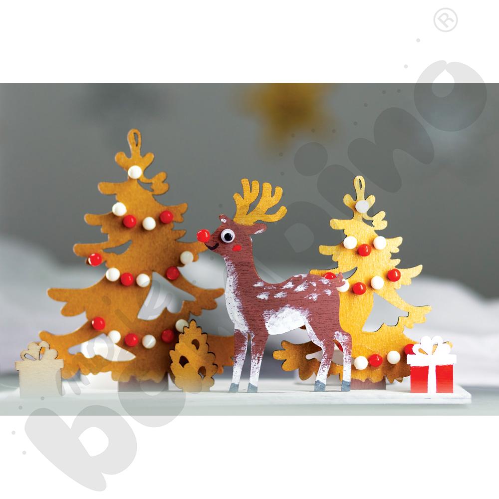 Drewniany świecznik z reniferem