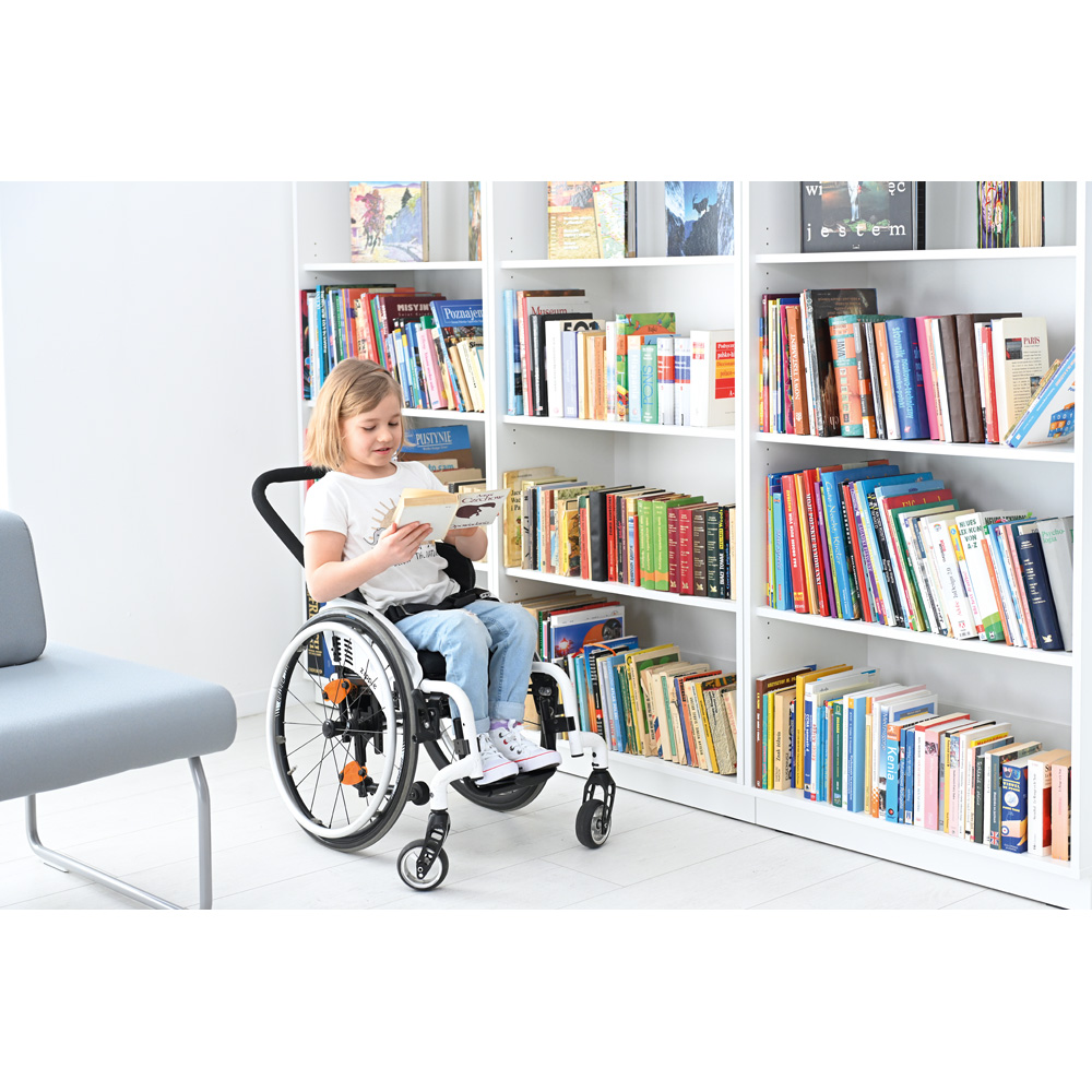 Quadro - skrinka XL s 3 policami, biela 