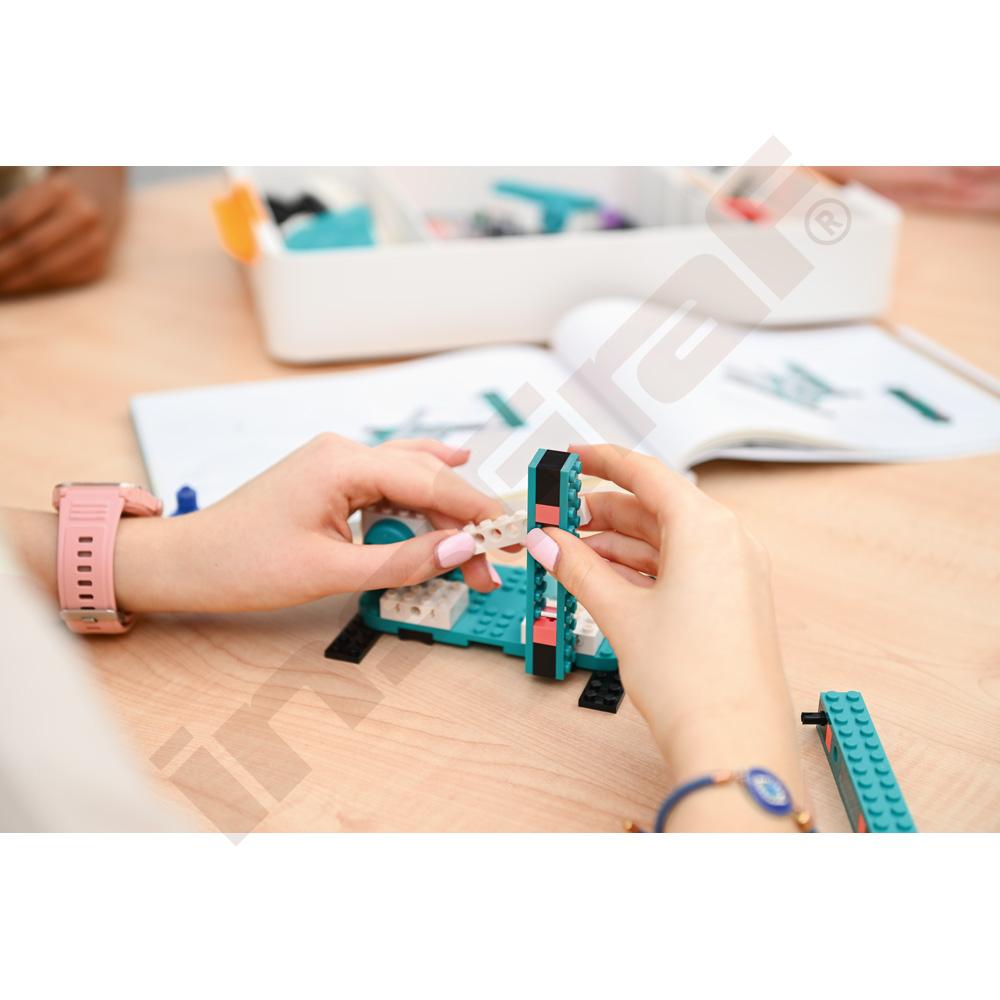 LEGO® Education Informatika a AI 11+