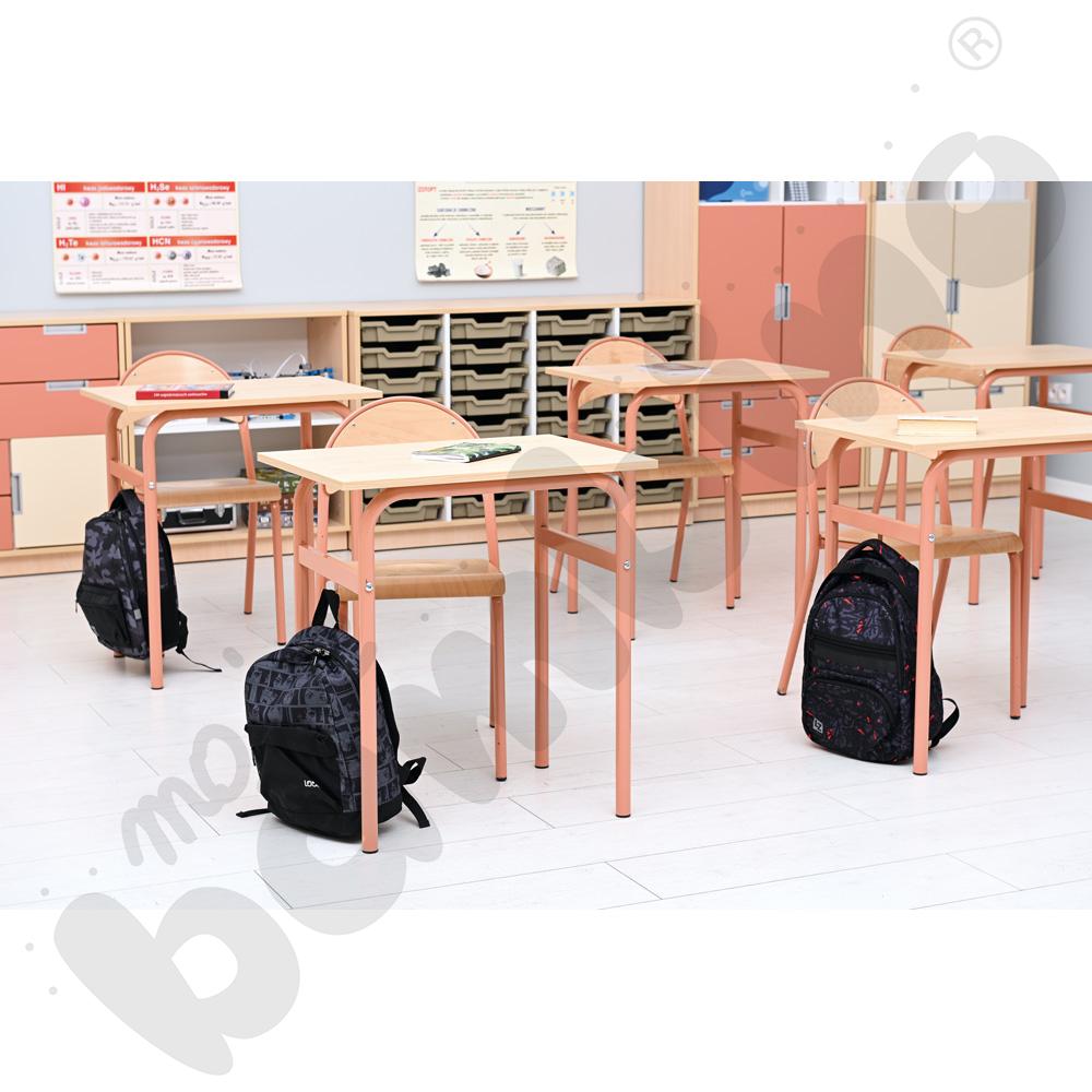 Stół Daniel 1-os. klon 375 z krzesłem P, rozm. 6, łososiowe