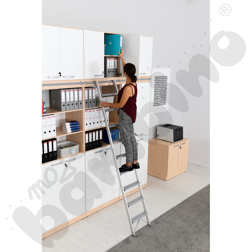 Grande - Wysoki regał z modułem do mocowania drabiny 27 - klonowo-biały