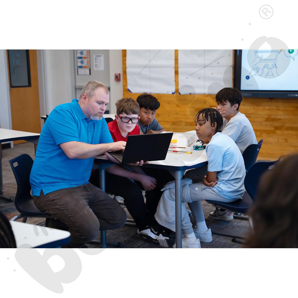 LEGO® Education Informatyka i AI 11+