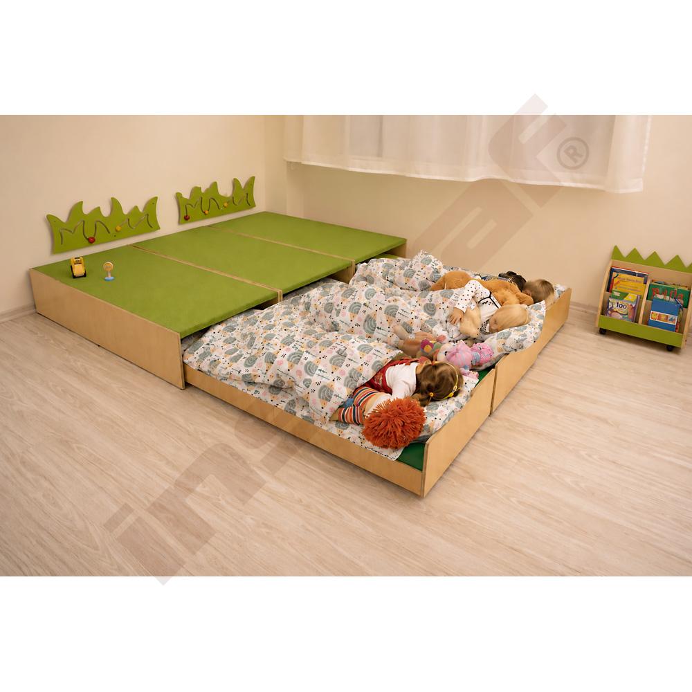 Podesta s postýlkou, výška 30 cm - světle zelená