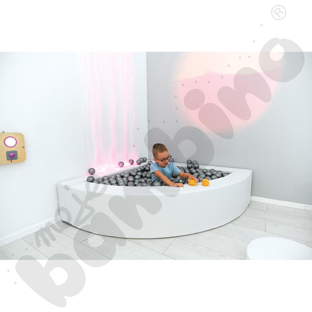 Basen narożny biały