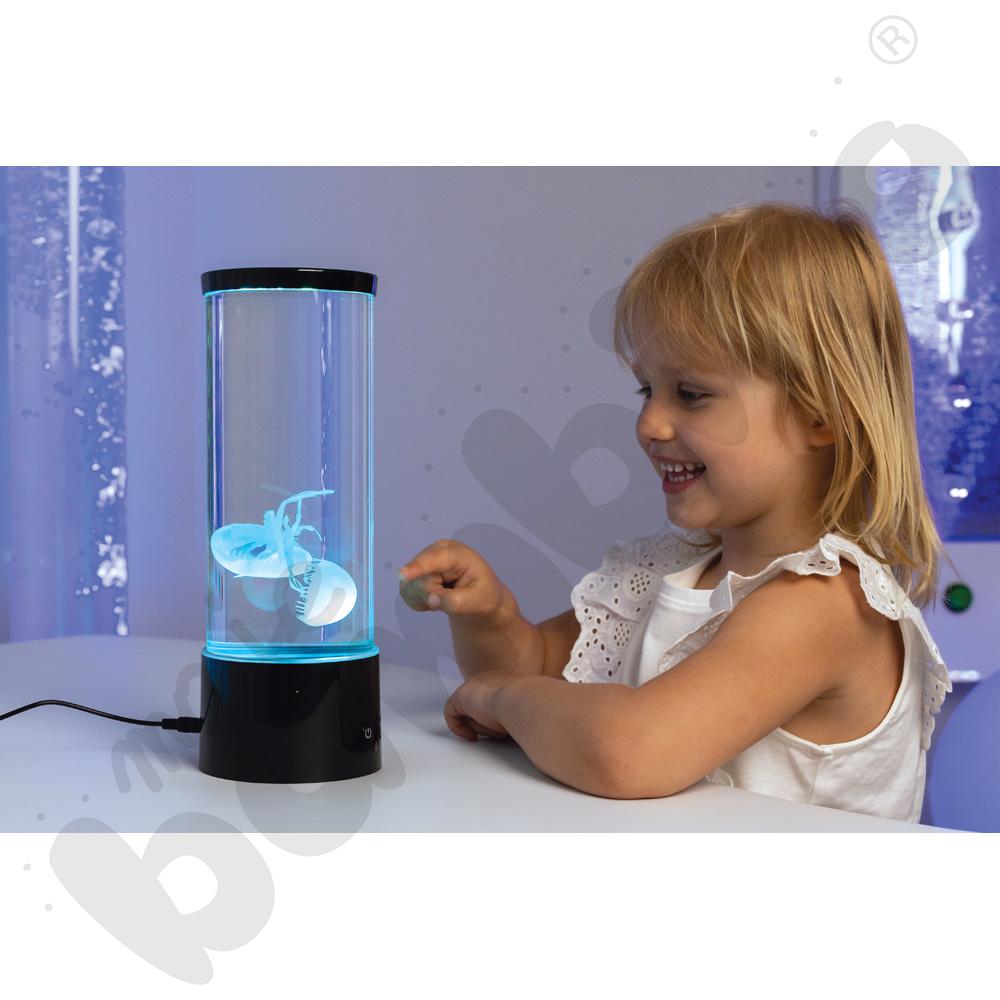 Lampa relaksacyjna z meduzami