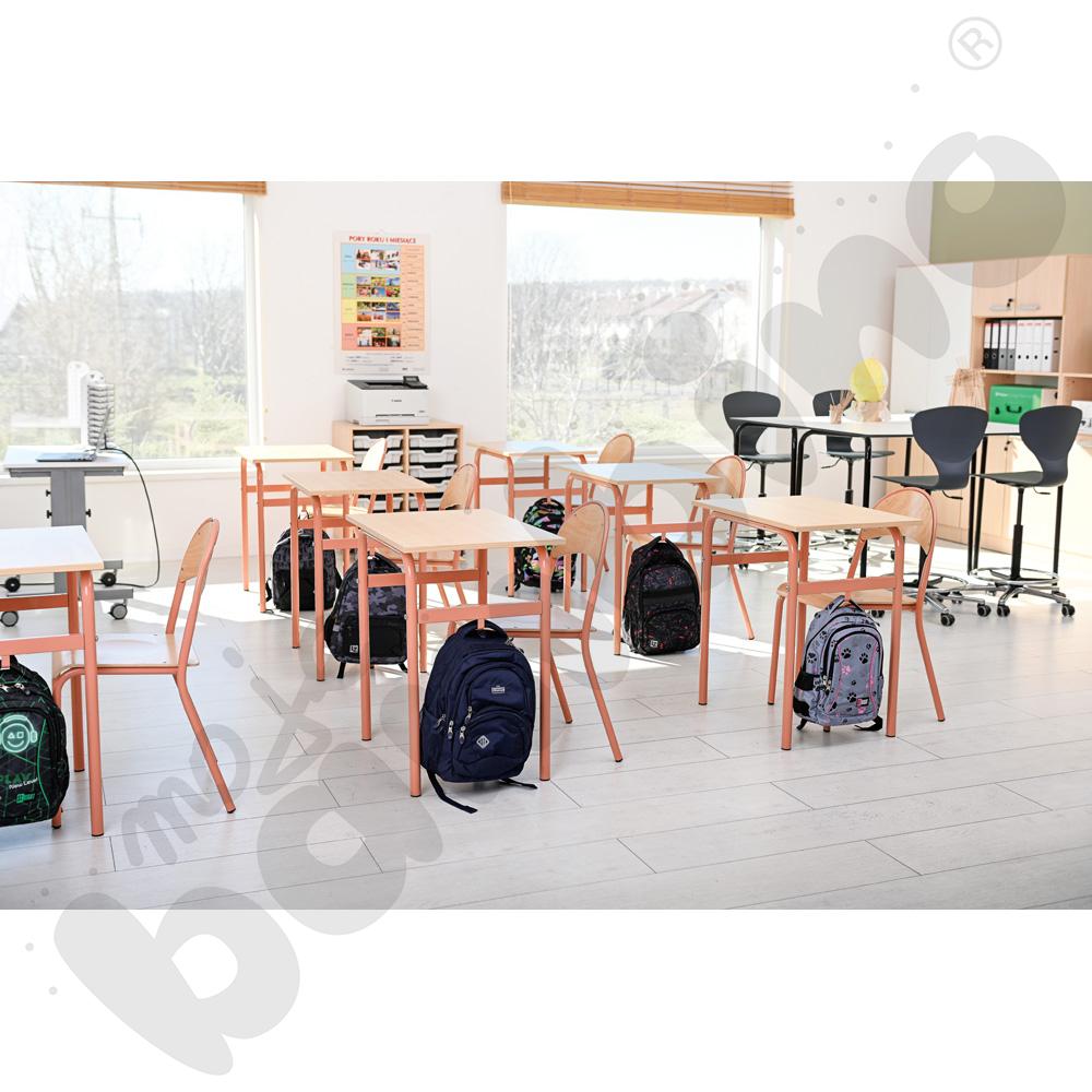 Stół Daniel 1-os. klon 375 z krzesłem P, rozm. 6, łososiowe