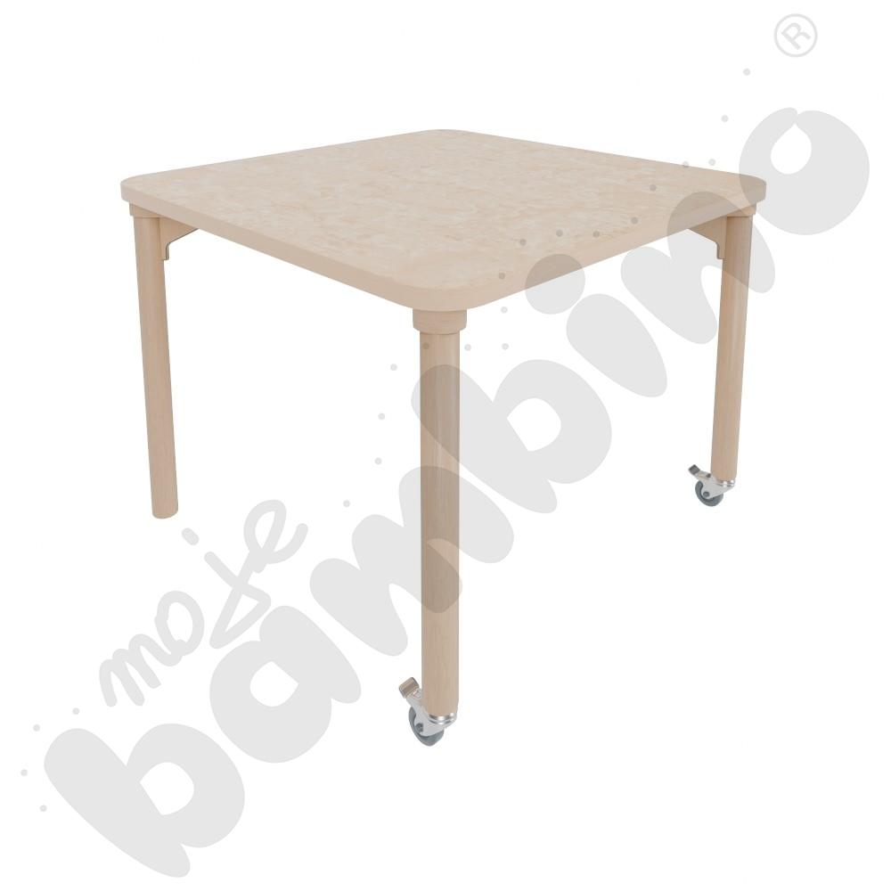 Stół Marcus 80 x 80 cm, rozm. 4, nogi drewniane brzozowe z 2 kółkami, blat cichy beżowy, obrzeże ABS