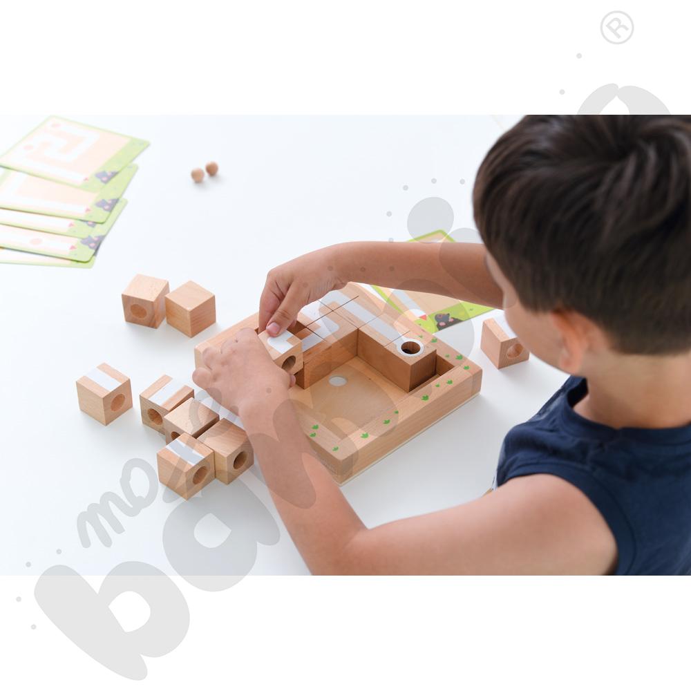 Kostki logiczne - labirynt