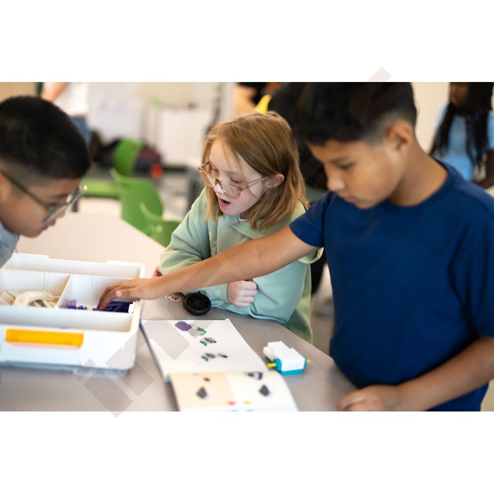 LEGO® Education Informatik- & KI-Set 8+