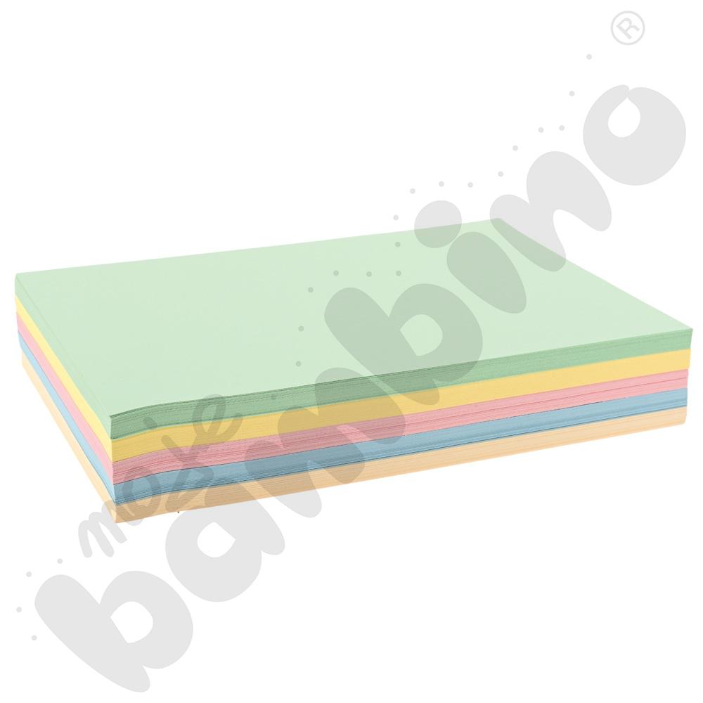 Wkład z kolorowego papieru rysunkowego A4/500 ark.