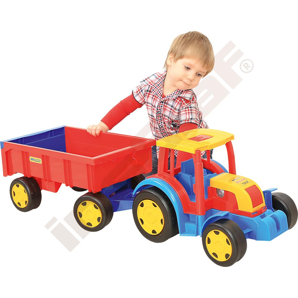 Traktor gigant s prívesom