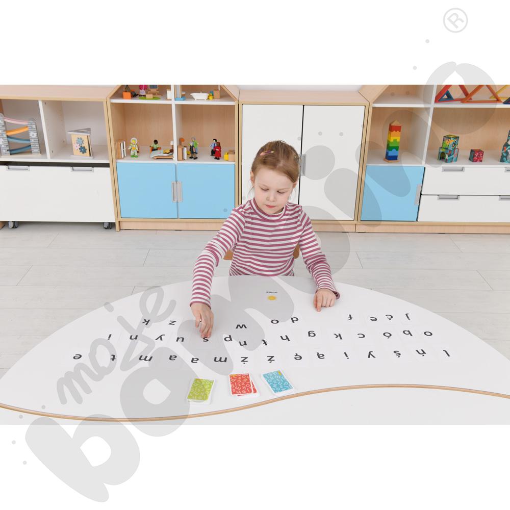 Zabawa w czytanie - pierwsze słowa