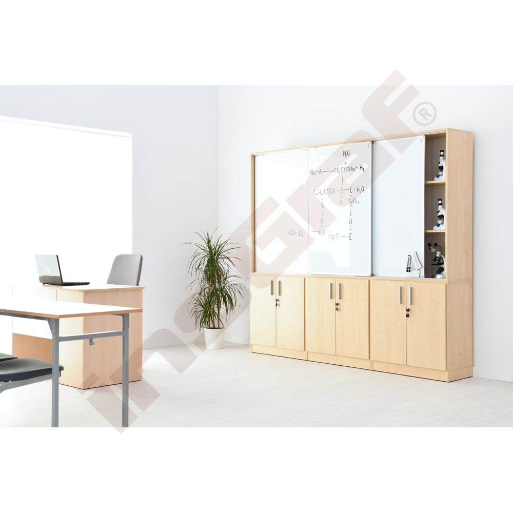 Sestava Expo s tabulemi - 3 moduly, javor 375, se soklem