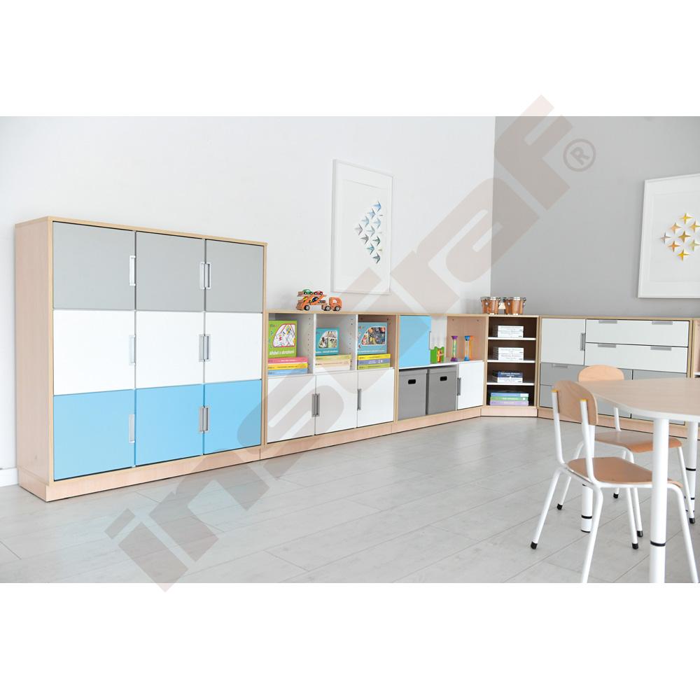 Quadro - regál L s 2 predelmi a 2 policami, javor