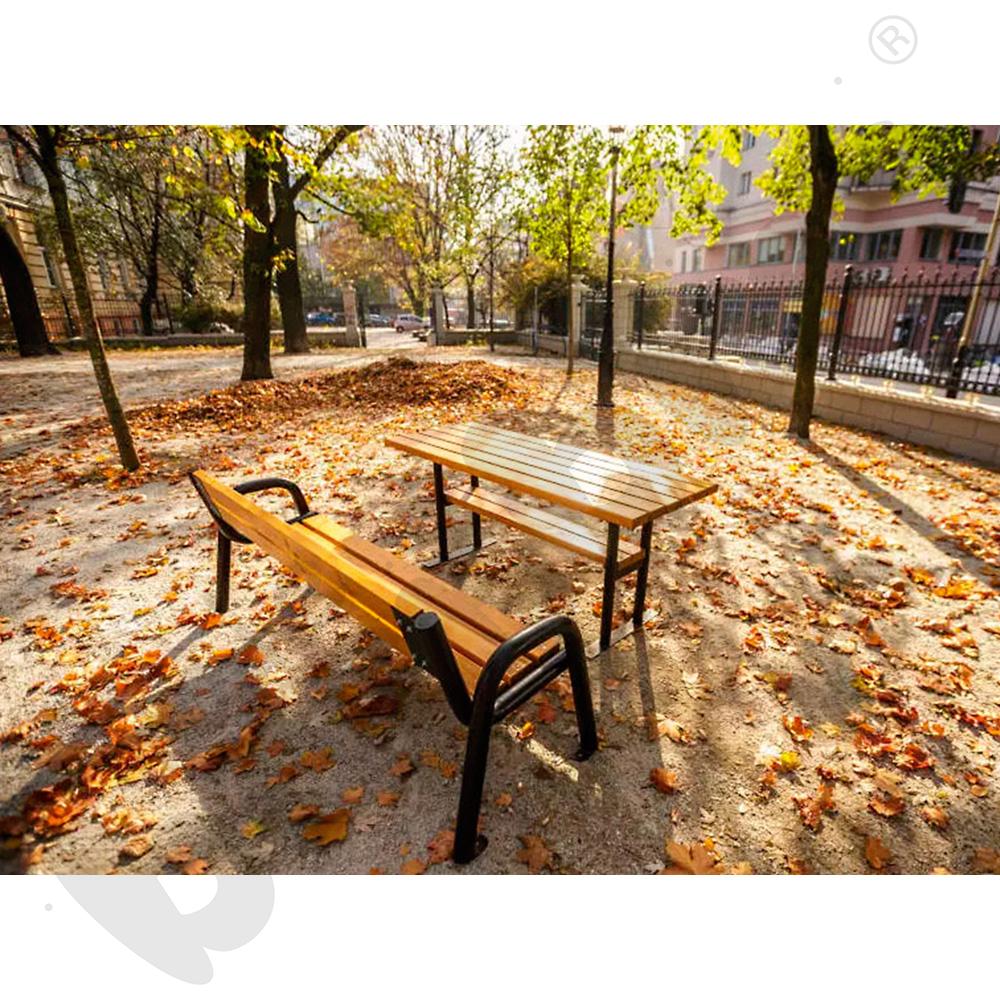 Stół Spartan, mahoń