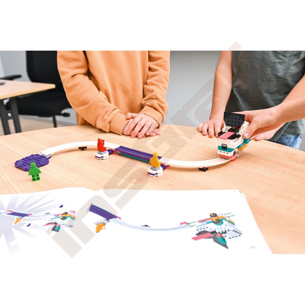 LEGO® Education Informatika a AI 8+