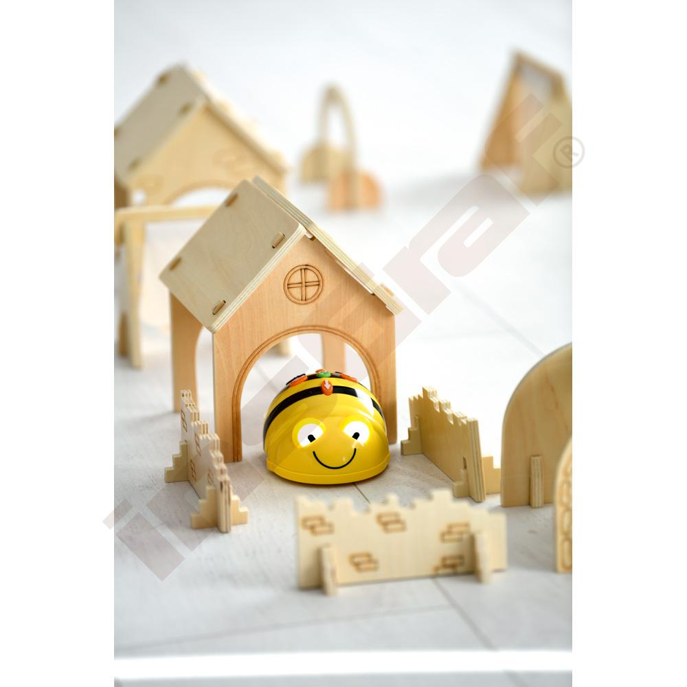 Překážková dráha k robotům Bee-Bot