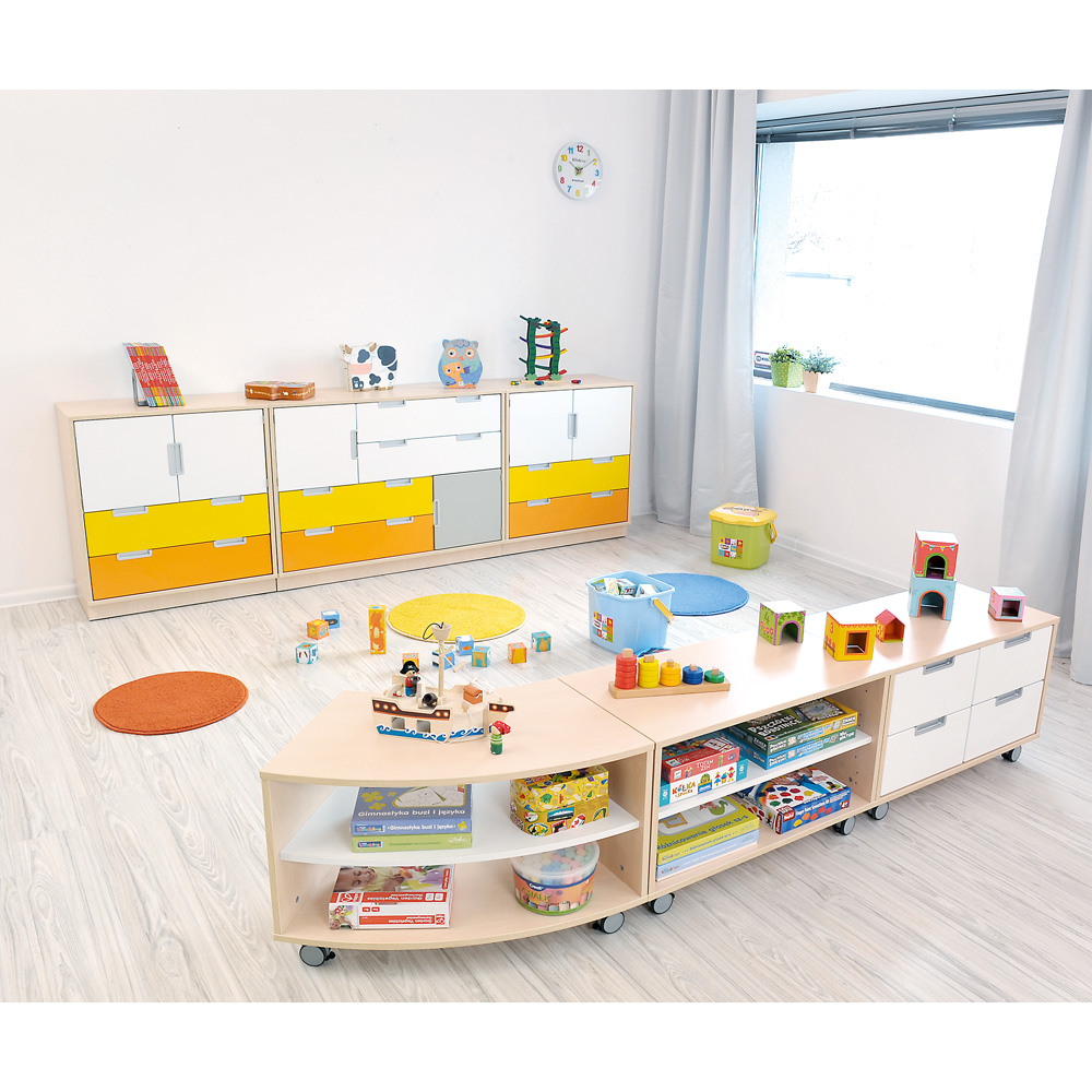 Quadro - zostava 4, 90 st., tiché zatváranie, korpus javor
