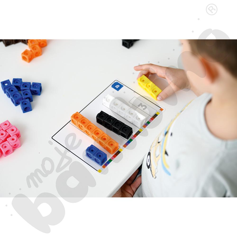 Matematyczne sześciany z kartami