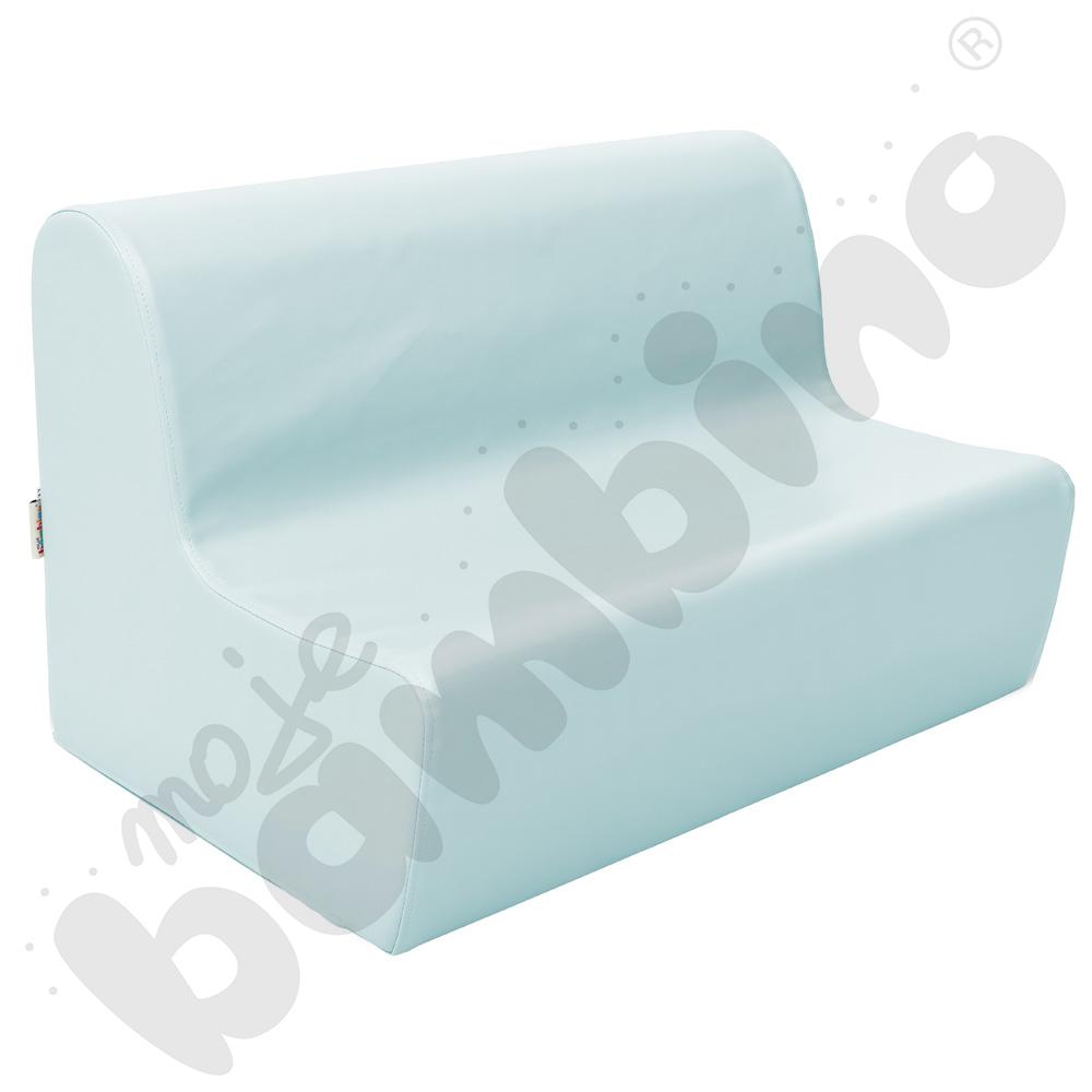 Mała kanapa błękitny pastel