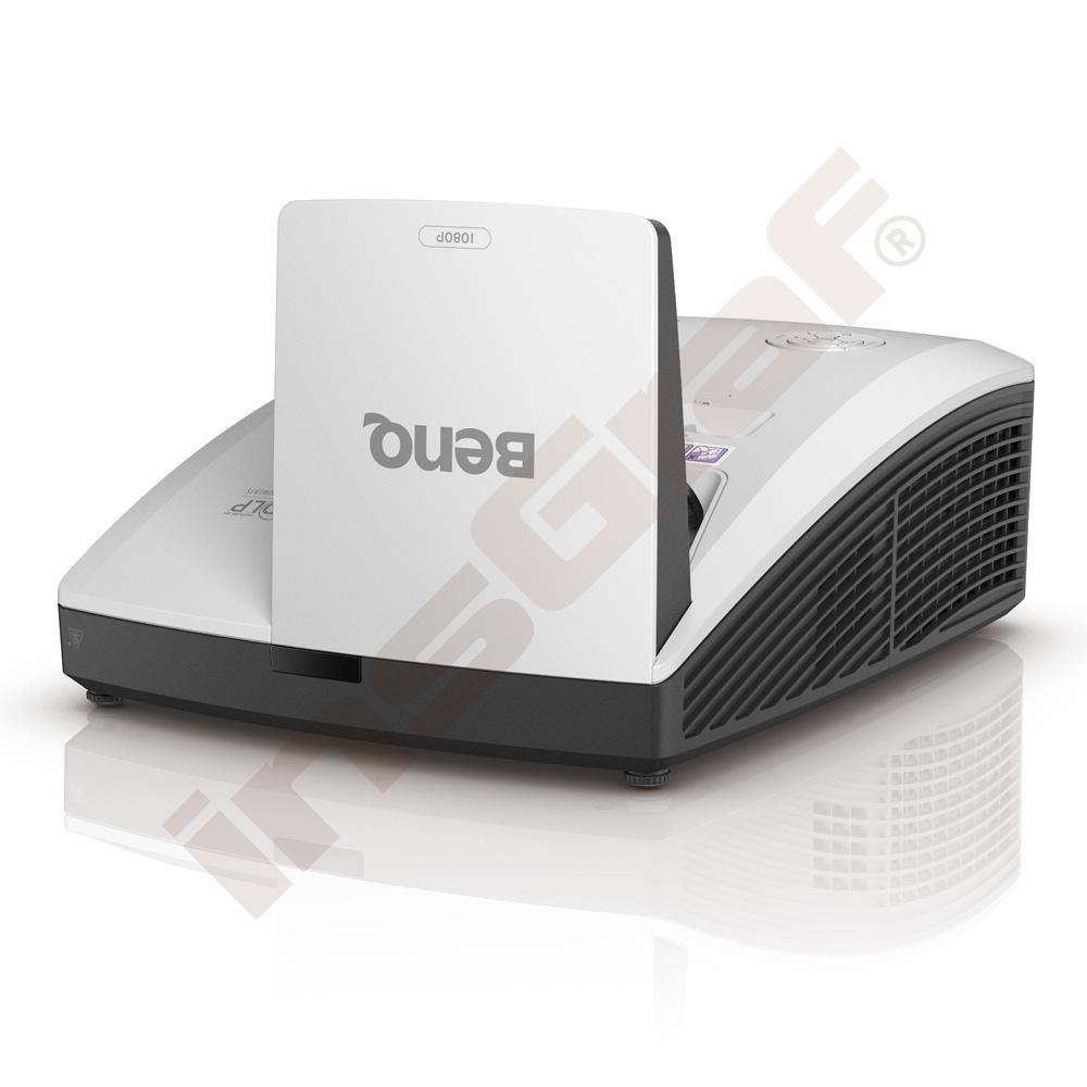 Projektor s ultrakrátkou projekční vzdáleností BenQ MW855UST+
