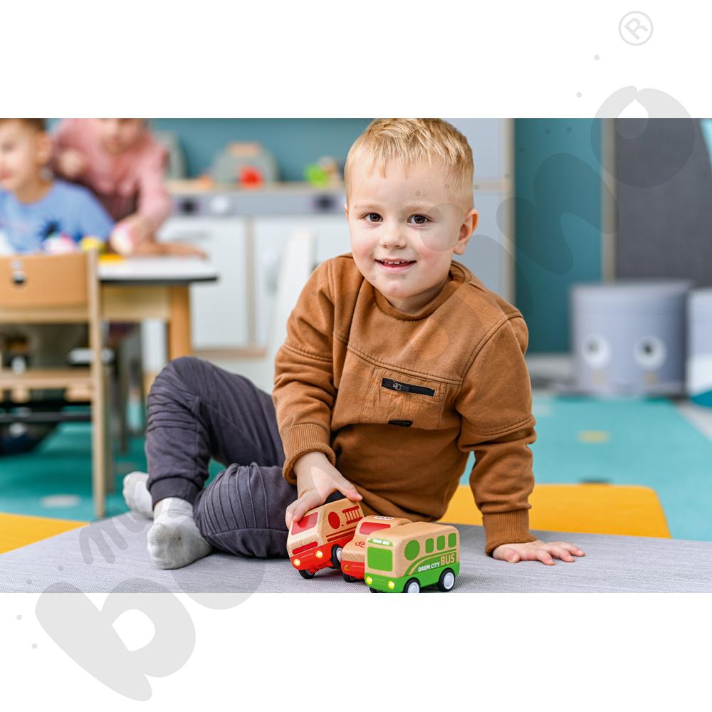 Drewniane autka z napędem, dźwiękiem i światłami, 3 szt.