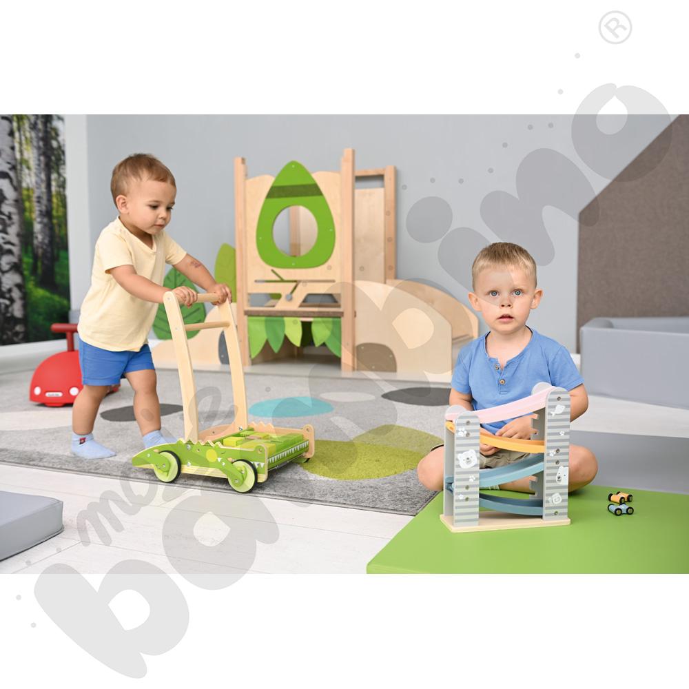 Zjeżdżalnia z autami