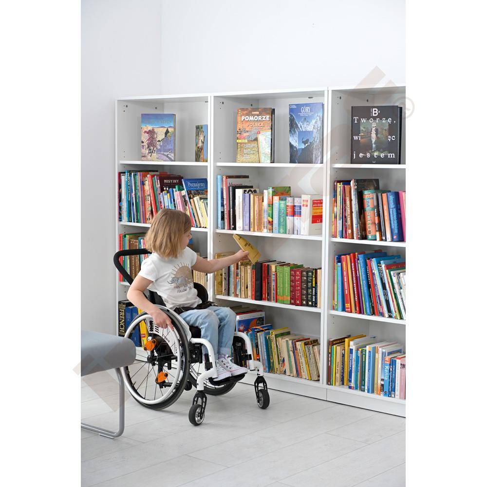 Quadro - skříňka XL se 3 policemi, bílá 