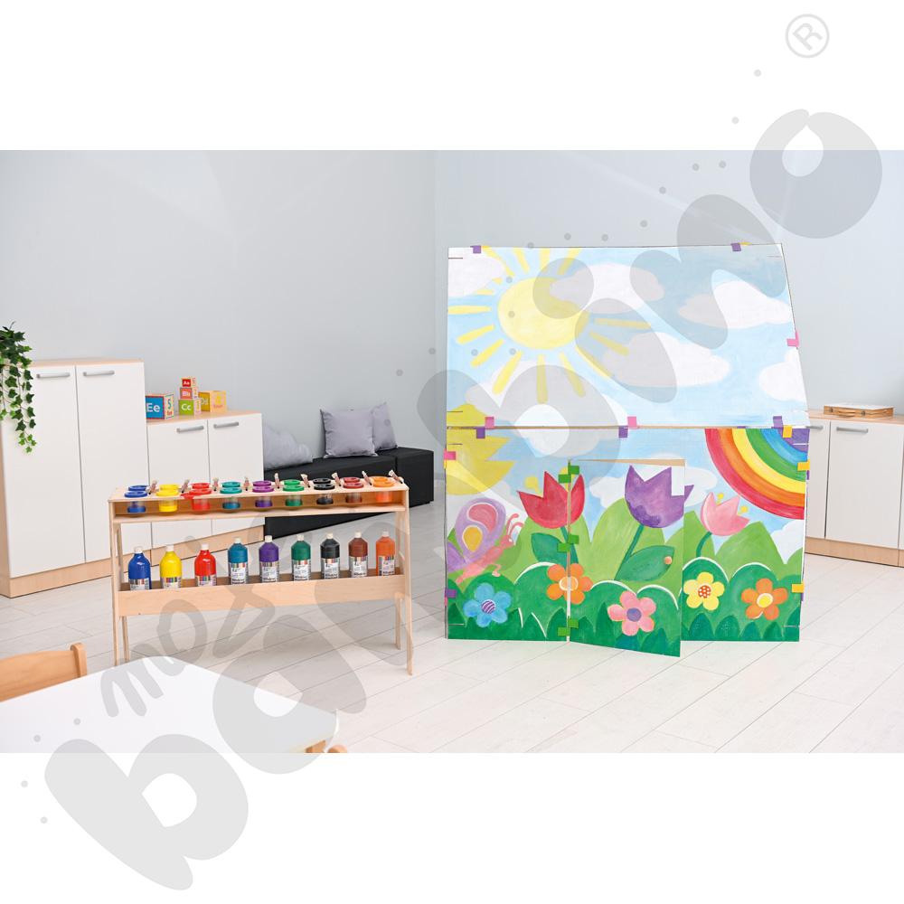 Stojak z farbami i pojemnikami