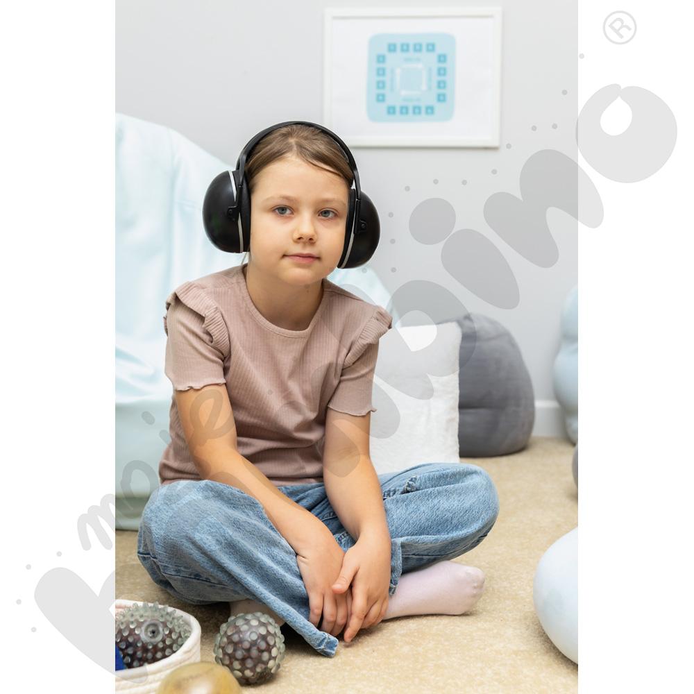 Terapeutyczne słuchawki wytłumiające dźwięk