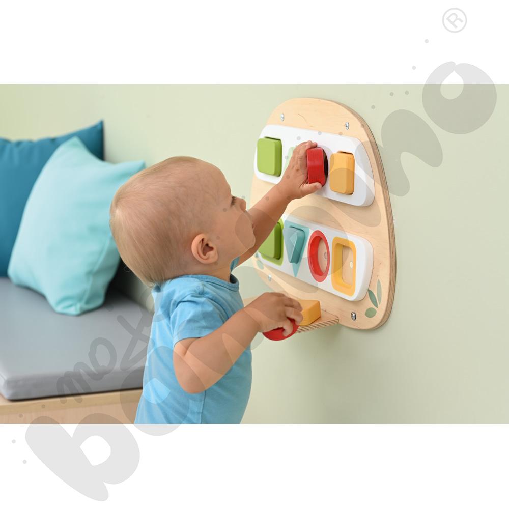 Tablica manipulacyjna z figurami geometrycznymi