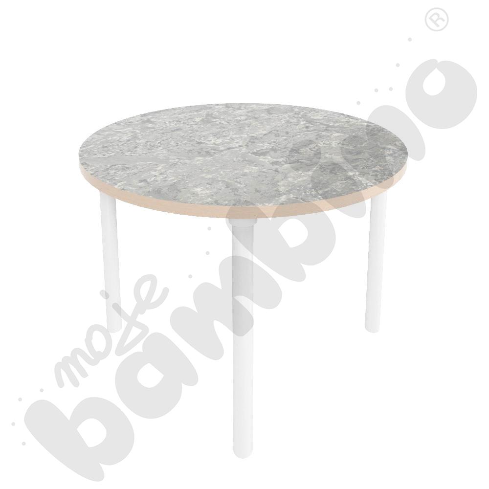Stół Marcus Cichy okrągły 90 x 90 rozm. 4, stelaż drewniany biały, stopka drewniana, blat jasnoszary, narożniki zaokrąglone