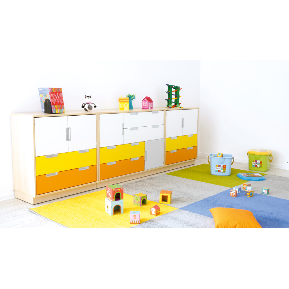 Quadro - zostava 4, 90 st., tiché zatváranie, korpus javor