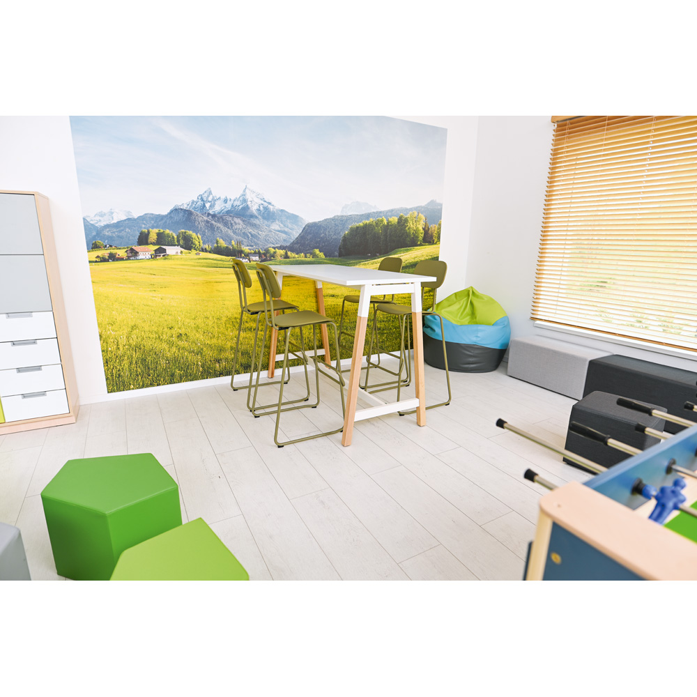 Vysoký stôl OgiW biely so 4 vysokými olivovými stoličkami New School 