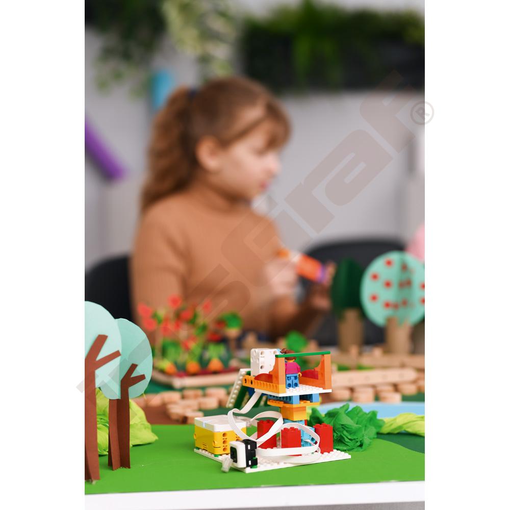 LEGO® Education SPIKE™ Essential