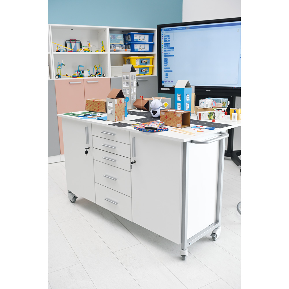 Mobilná laboratórna skrinka