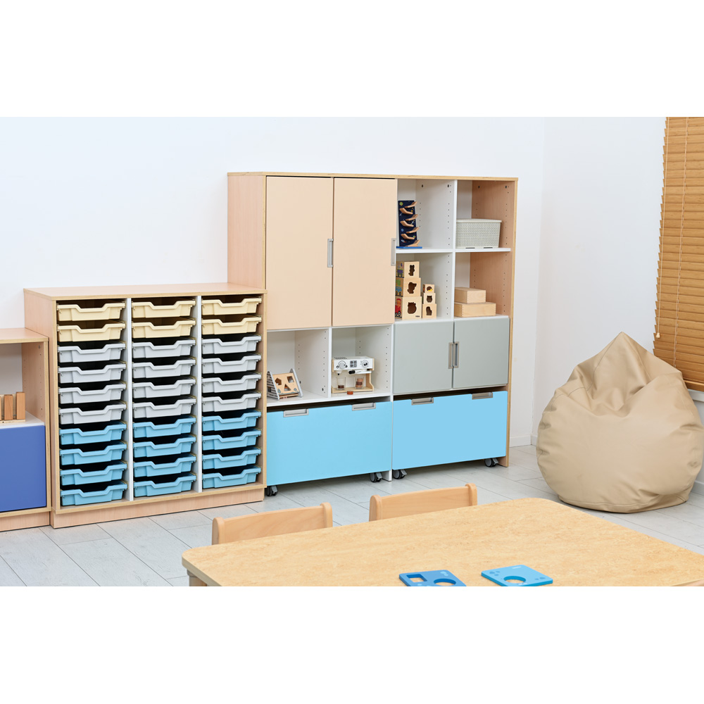 Quadro - skrinka M+ na plastové úložné boxy - s 2 predelmi
