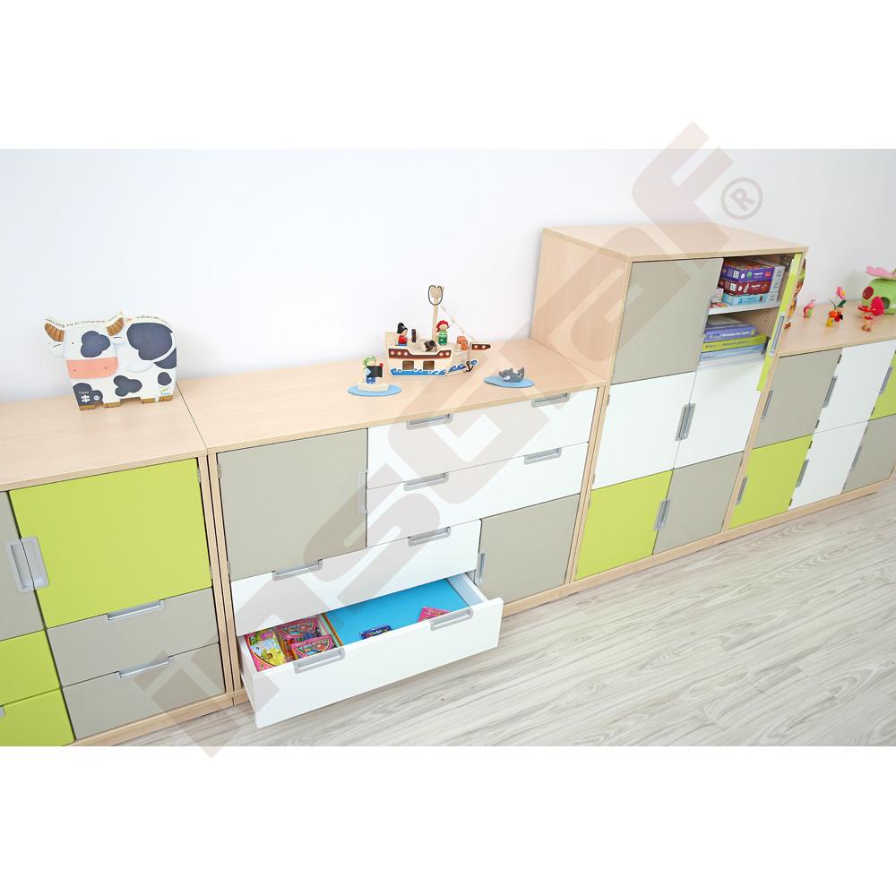 Quadro - sestava 2, dvířka 180 st.