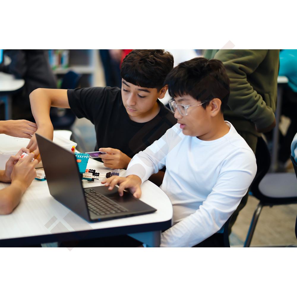LEGO® Education Informatika a AI 11+
