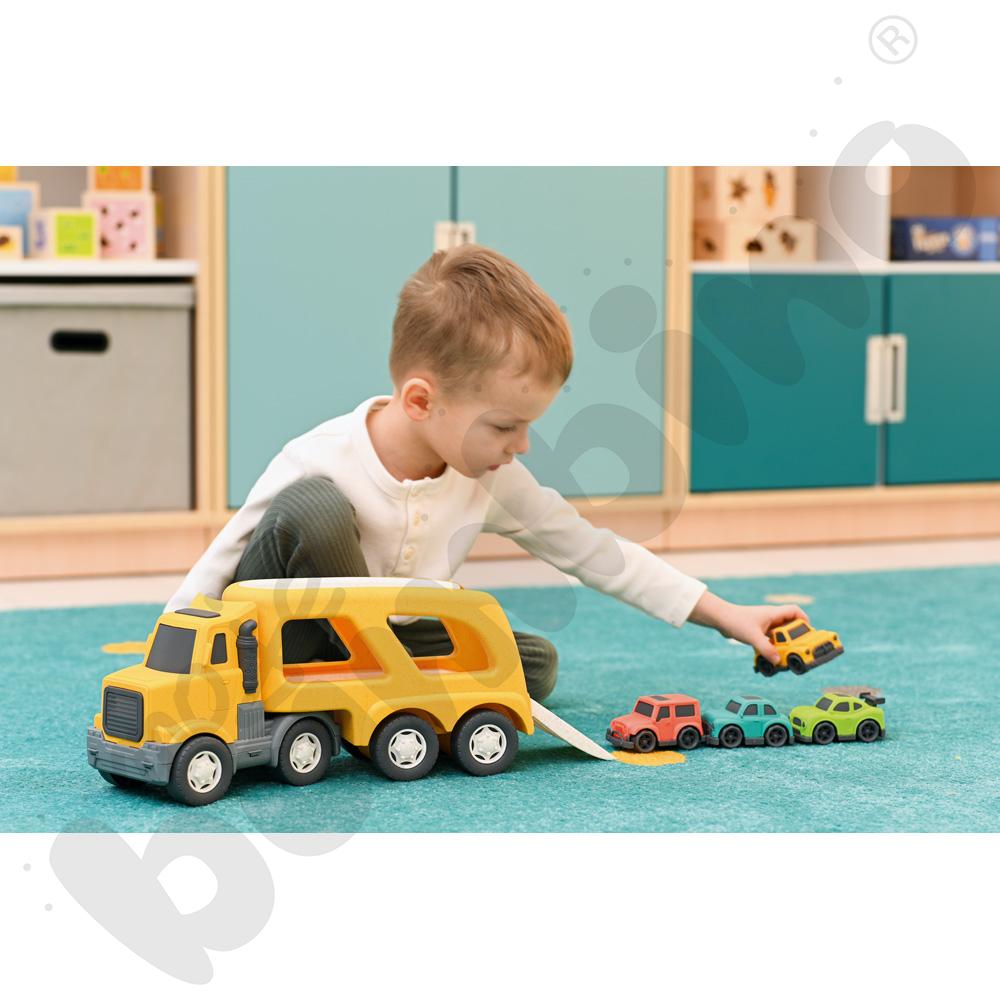 Autotruck transporter piętrowy BIO