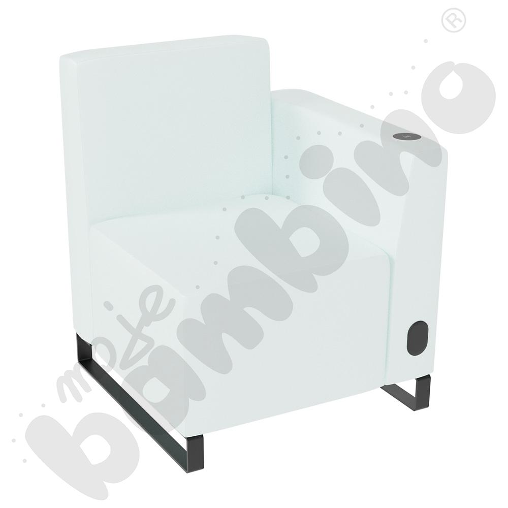 Fotel Universum wys. 82 cm, bok niski prawy z gniazdkiem elektrycznym i indukcją, tkanina MT13