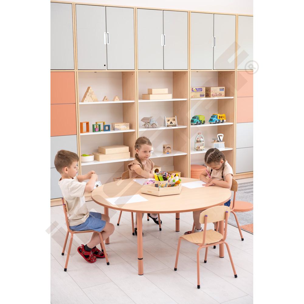 Stůl Quadro s reg. výšky kulatý s lososovou hranou a 4 židlemi Bambino lososovými, vel. 2
