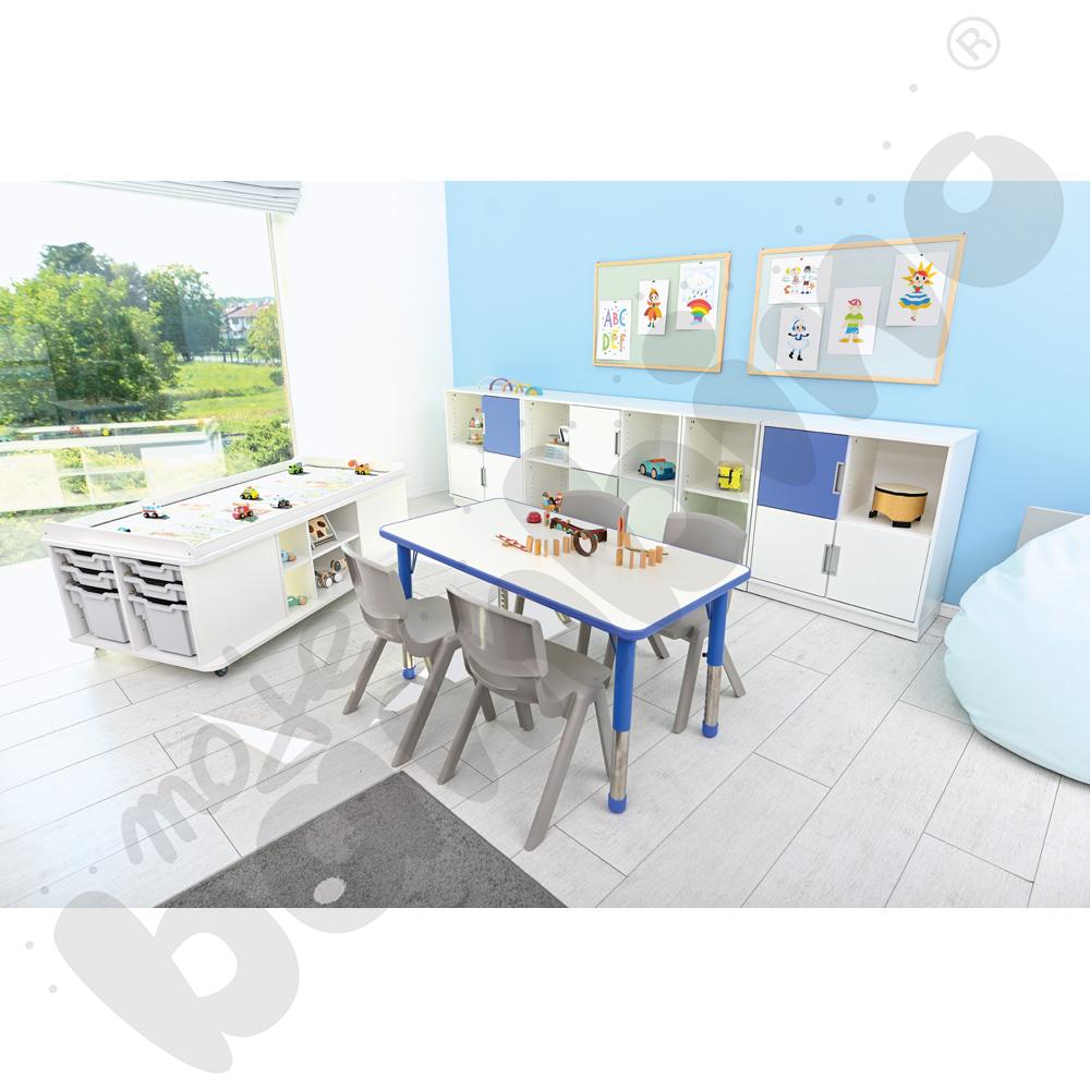 Stolik prostokątny na matę biały